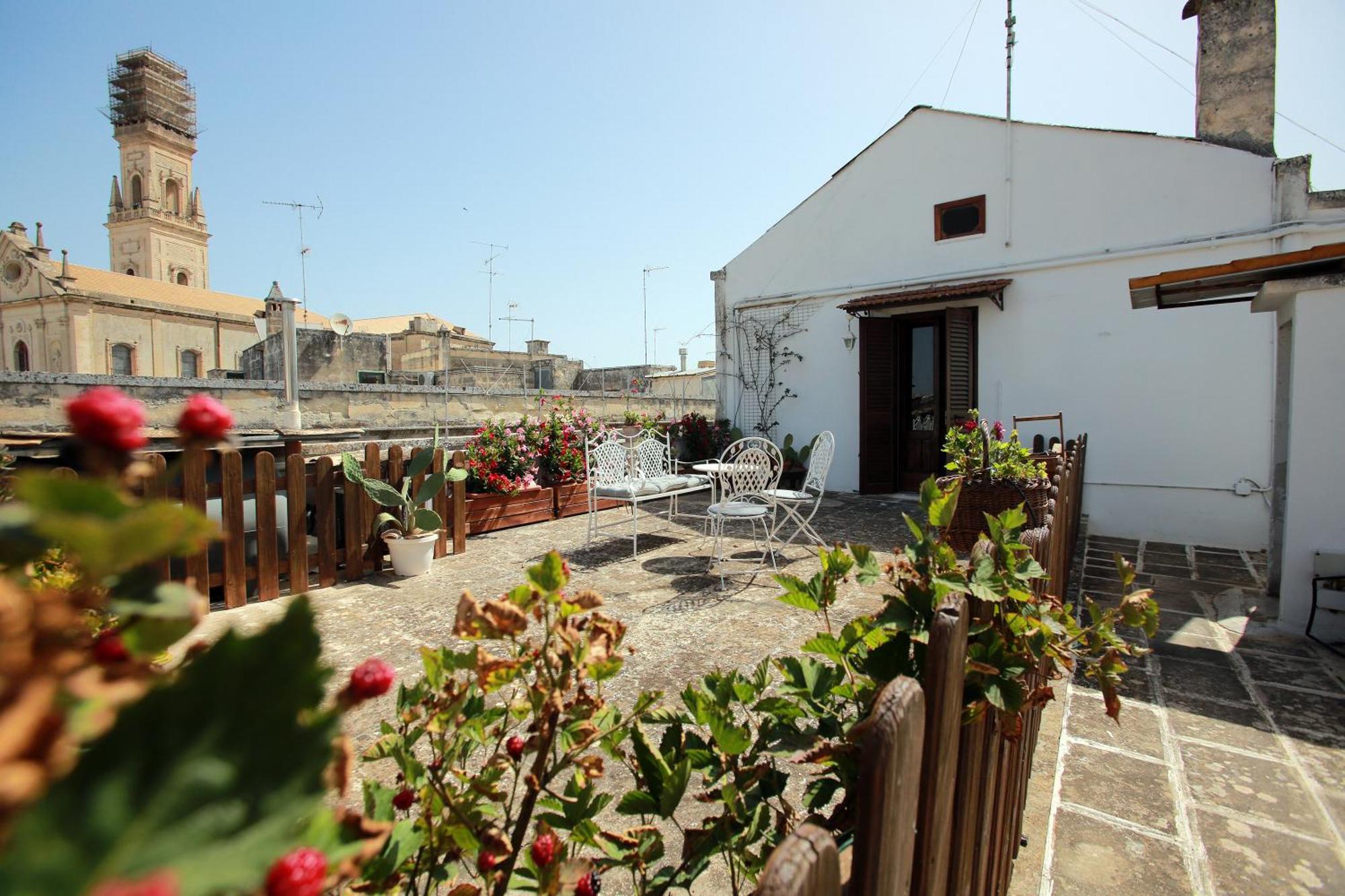 B&B Palazzo Sambiasi Lecce Exterior foto